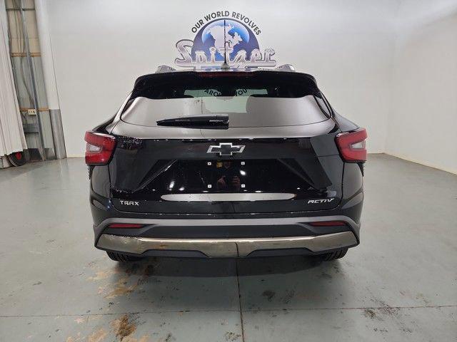 new 2025 Chevrolet Trax car, priced at $27,335