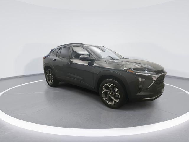 new 2026 Chevrolet Trax car, priced at $25,625