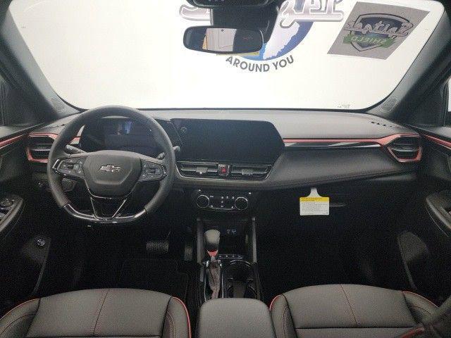 new 2025 Chevrolet TrailBlazer car, priced at $33,825