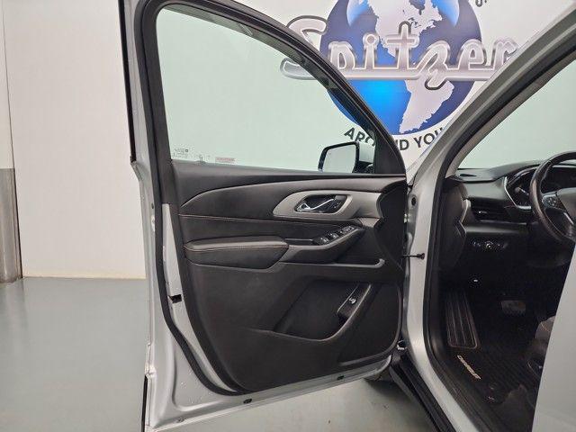 used 2018 Chevrolet Traverse car, priced at $20,290