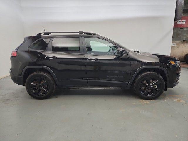 used 2023 Jeep Cherokee car, priced at $24,390