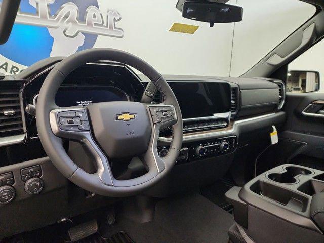 new 2025 Chevrolet Silverado 1500 car, priced at $53,390