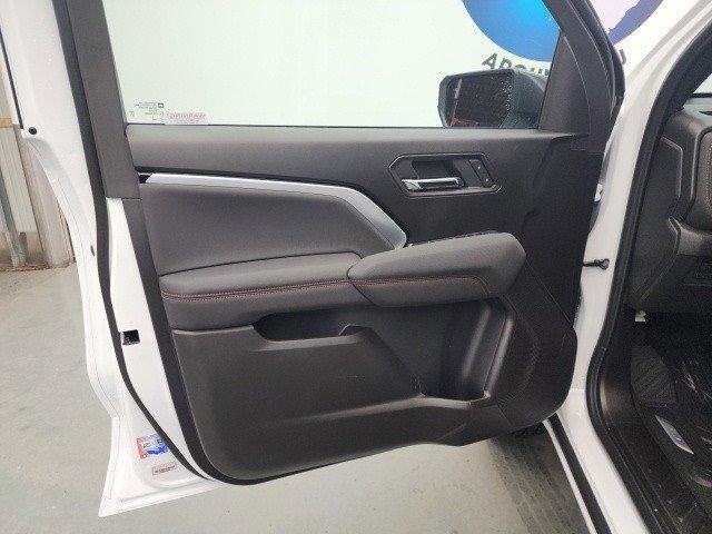 new 2025 Chevrolet Colorado car, priced at $46,820