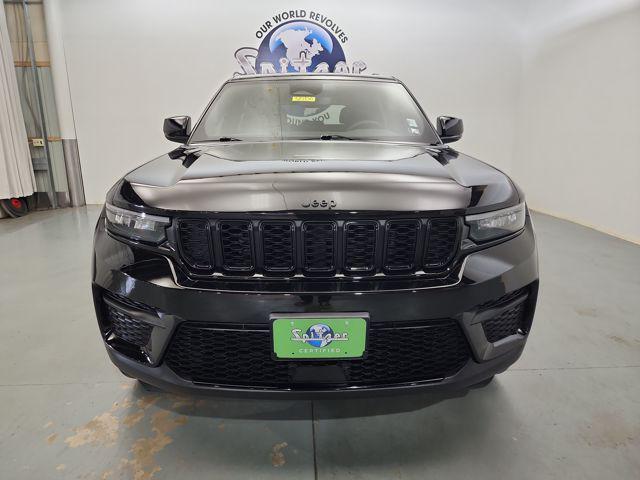 used 2022 Jeep Grand Cherokee car, priced at $30,990
