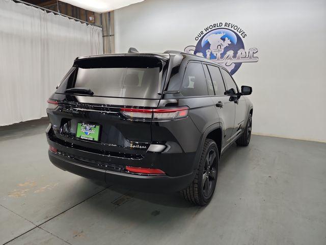used 2022 Jeep Grand Cherokee car, priced at $30,990