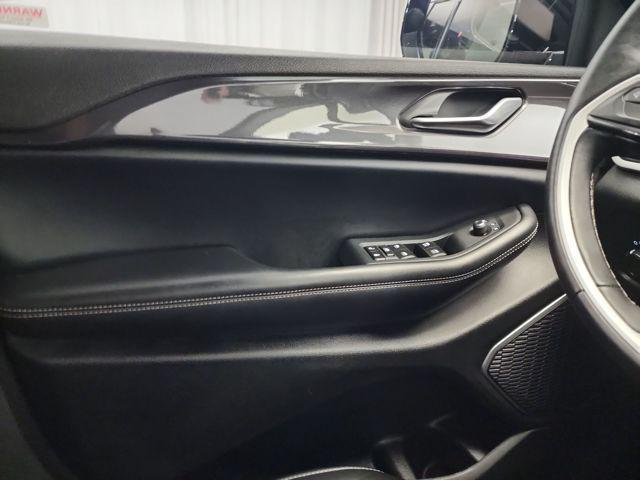 used 2022 Jeep Grand Cherokee car, priced at $30,990