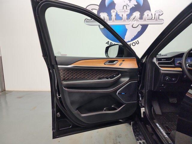 used 2023 Jeep Grand Cherokee car, priced at $47,990