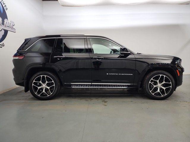 used 2023 Jeep Grand Cherokee car, priced at $47,990