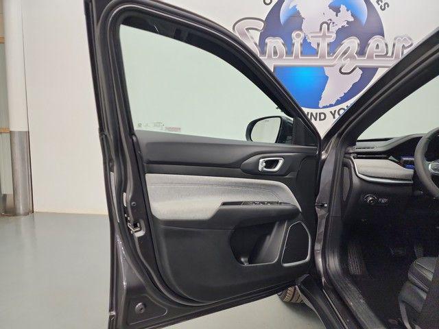 used 2023 Jeep Compass car, priced at $24,790