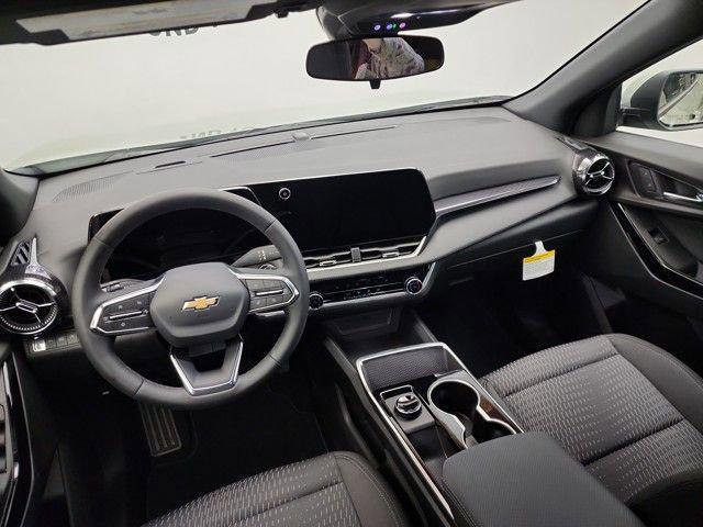 new 2026 Chevrolet Equinox car, priced at $31,995
