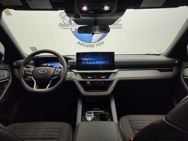 used 2025 Ford Explorer car, priced at $47,990