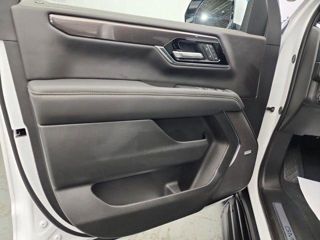new 2025 GMC Yukon car, priced at $75,285