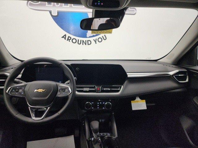 new 2025 Chevrolet TrailBlazer car, priced at $30,330