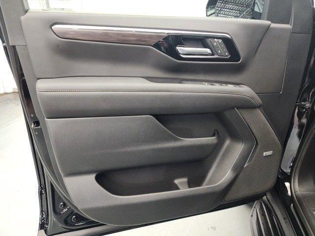 new 2025 Chevrolet Suburban car, priced at $80,870