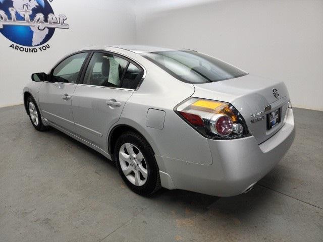 used 2009 Nissan Altima car, priced at $5,490