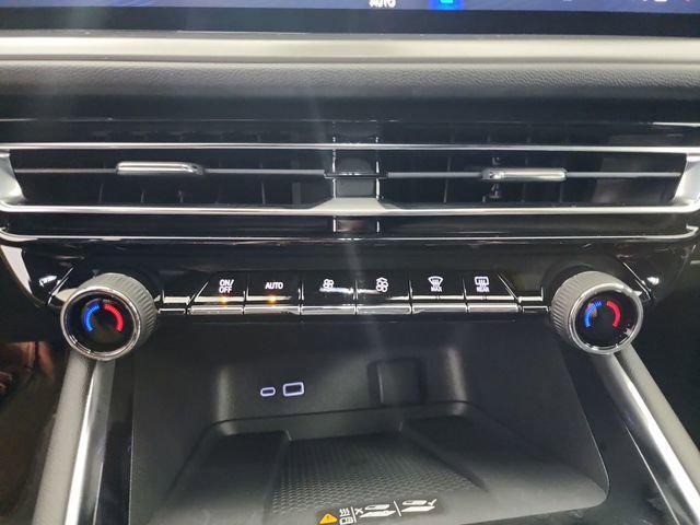 new 2026 Chevrolet Traverse car, priced at $46,550