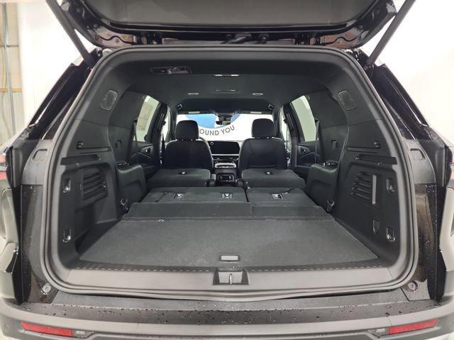 new 2026 Chevrolet Traverse car, priced at $50,490