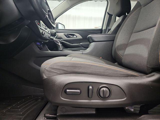 used 2021 Chevrolet Traverse car, priced at $25,490