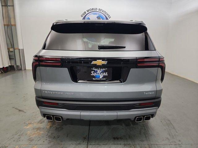 new 2026 Chevrolet Traverse car, priced at $45,990
