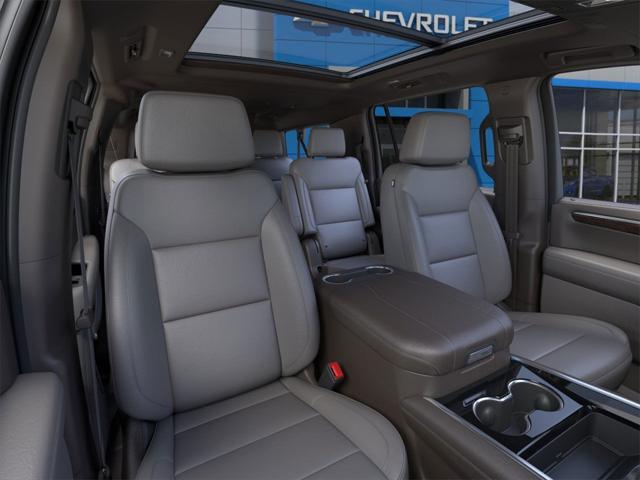 new 2025 Chevrolet Suburban car, priced at $78,620