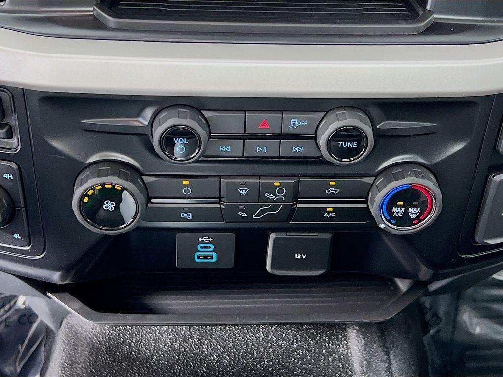 new 2025 Ford F-350 car, priced at $56,439