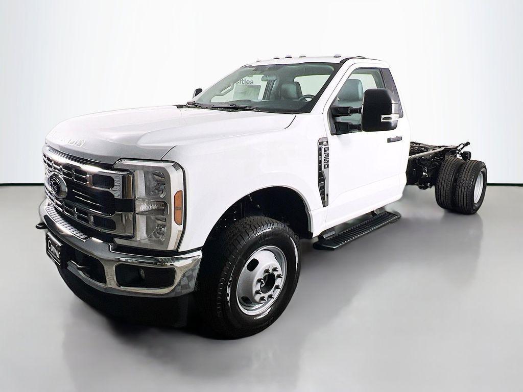 new 2025 Ford F-350 car, priced at $56,439