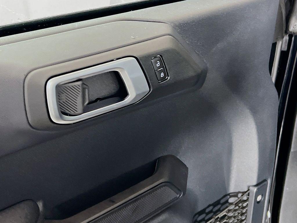 new 2025 Ford Bronco car, priced at $44,886