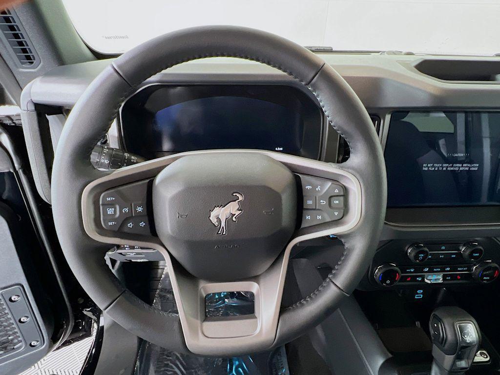 new 2025 Ford Bronco car, priced at $44,886