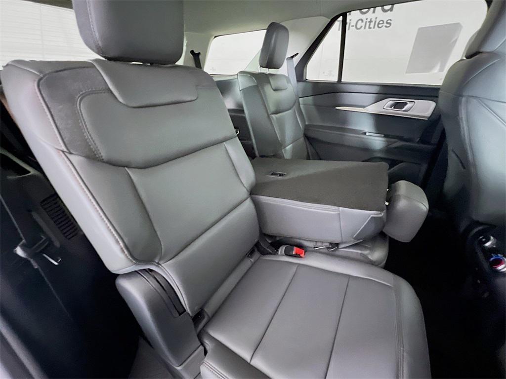 new 2025 Ford Explorer car, priced at $45,630