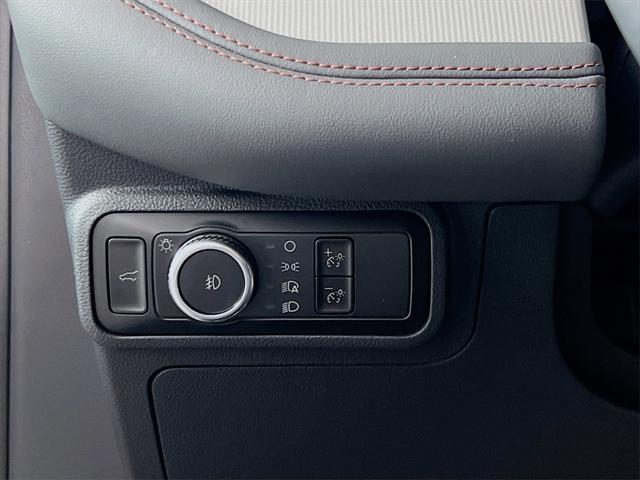 new 2025 Ford Explorer car, priced at $45,038