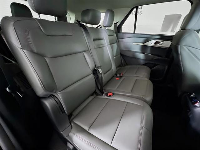 new 2025 Ford Explorer car, priced at $45,038