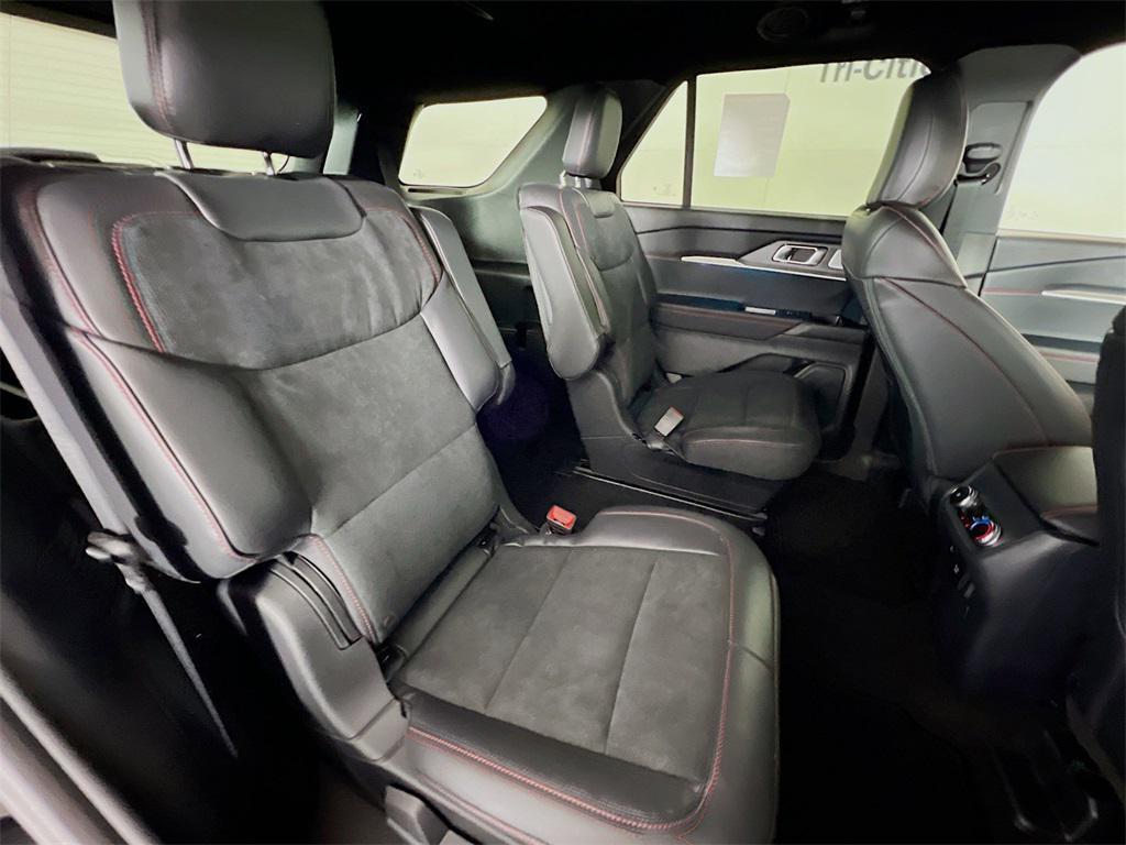new 2025 Ford Explorer car, priced at $57,963