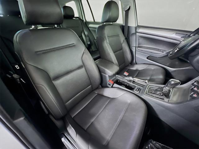 used 2015 Volkswagen Golf SportWagen car, priced at $13,888