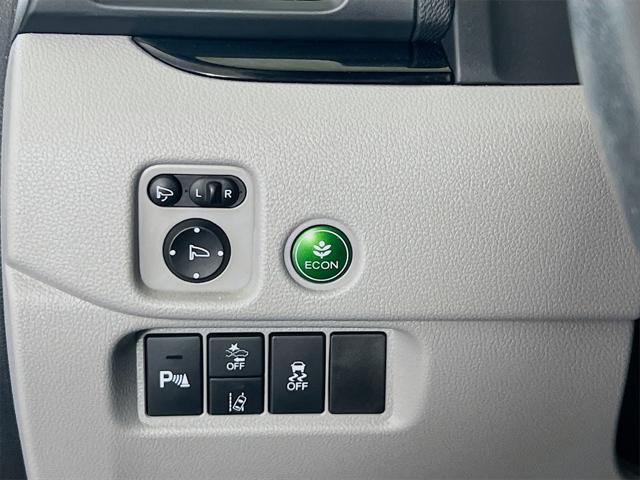 used 2022 Honda Pilot car, priced at $33,999