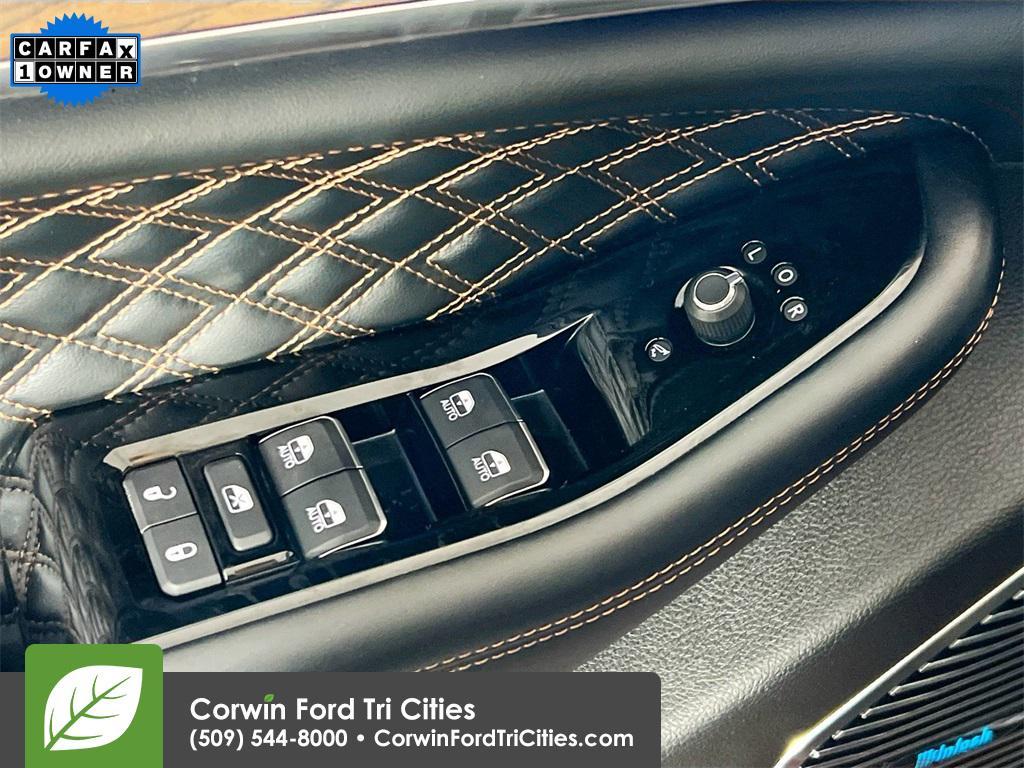 used 2023 Jeep Grand Cherokee L car, priced at $44,999