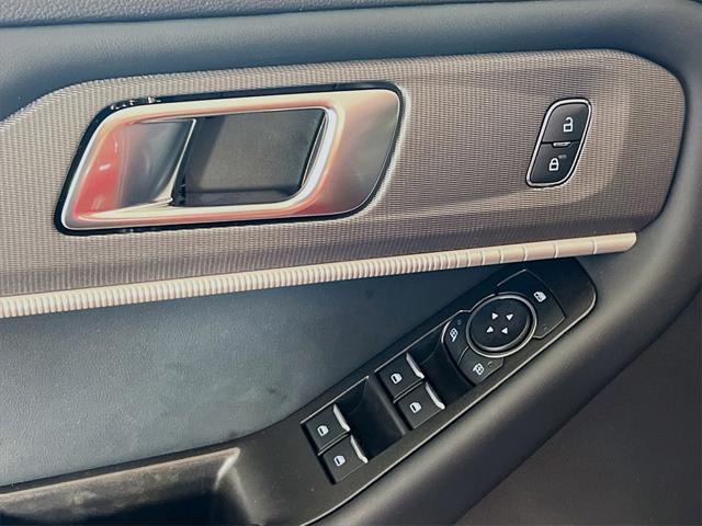 new 2025 Ford Explorer car, priced at $47,122