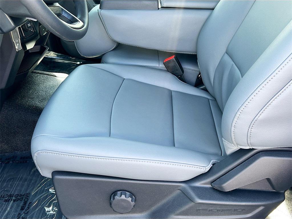 new 2025 Ford F-450 car, priced at $84,401