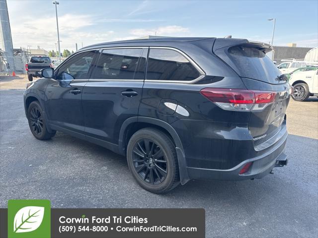 used 2019 Toyota Highlander car, priced at $27,989