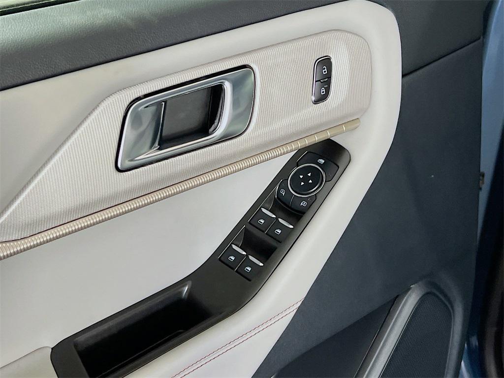 new 2025 Ford Explorer car, priced at $46,095