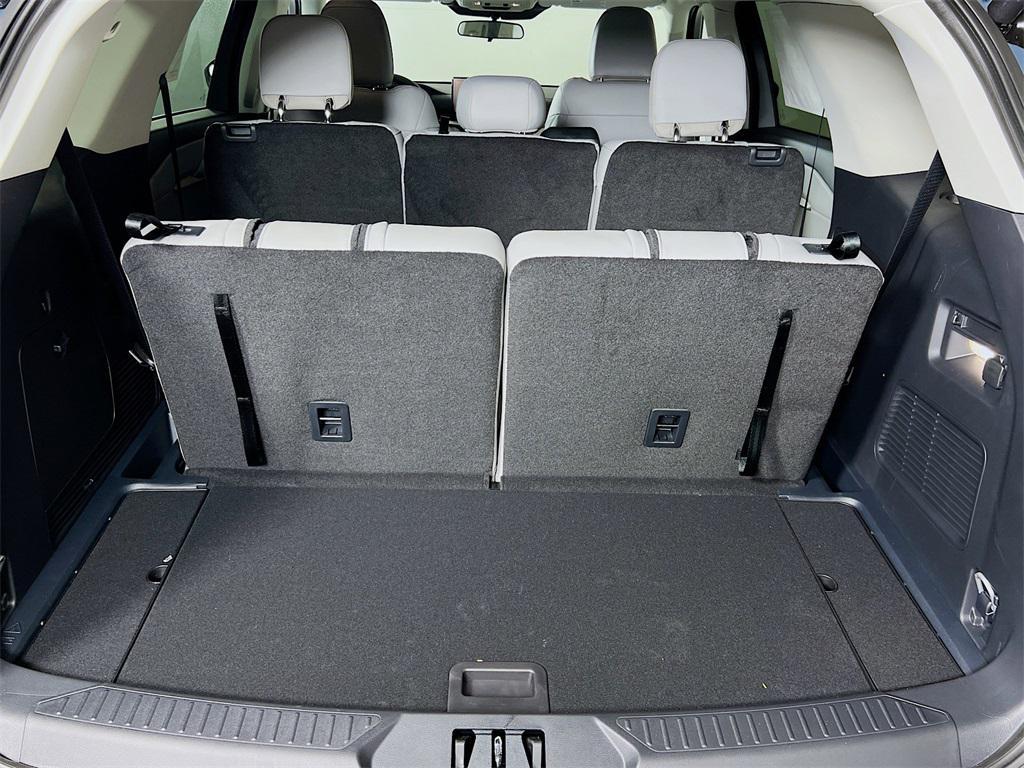 new 2025 Ford Explorer car, priced at $46,095