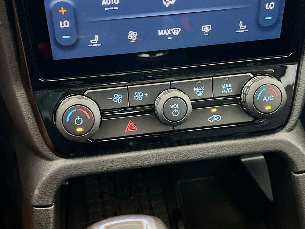 new 2025 Ford Ranger car, priced at $43,508