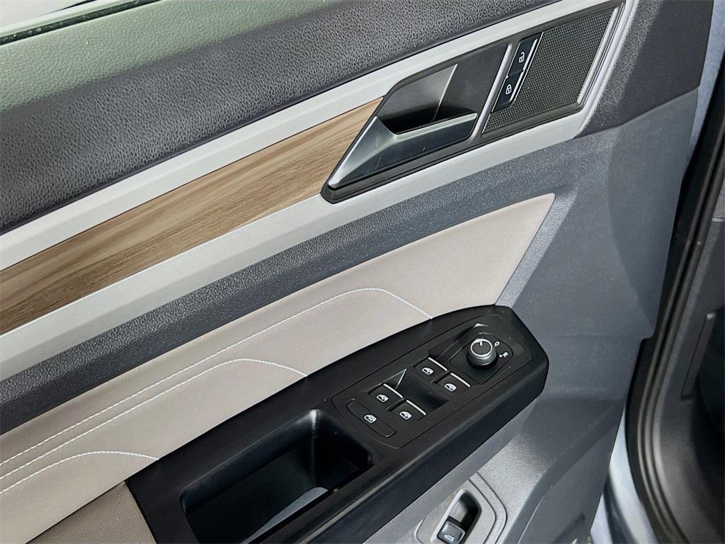 used 2021 Volkswagen Atlas car, priced at $23,387