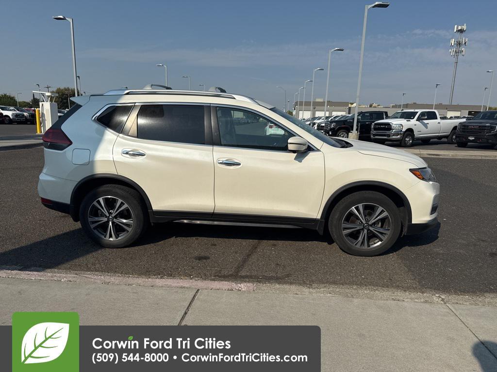 used 2019 Nissan Rogue car, priced at $17,589