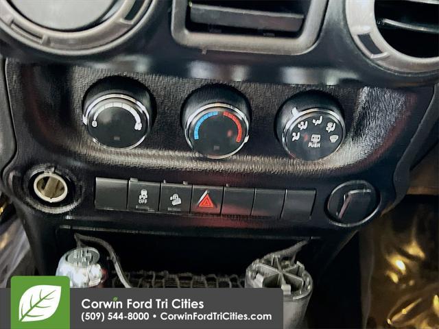 used 2015 Jeep Wrangler Unlimited car, priced at $16,812