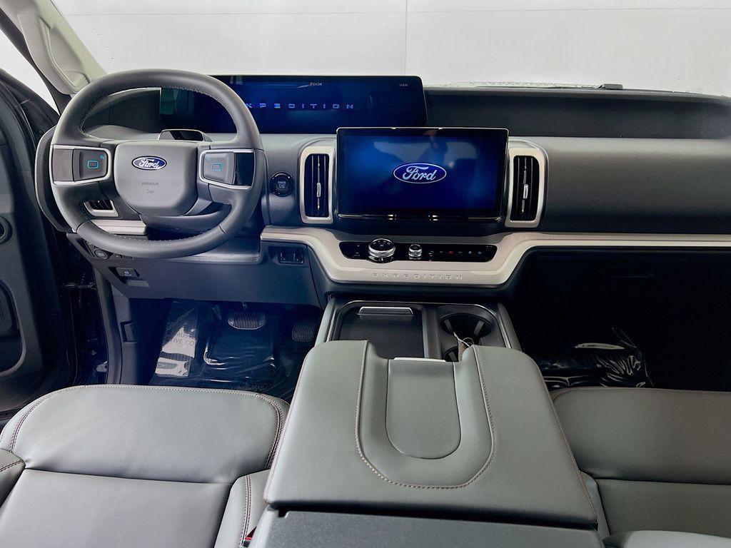 new 2025 Ford Expedition Max car, priced at $75,840