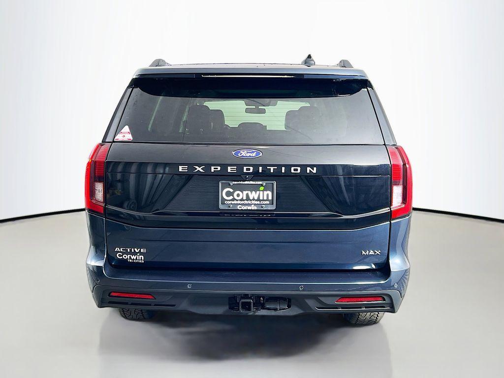 new 2025 Ford Expedition Max car, priced at $75,840