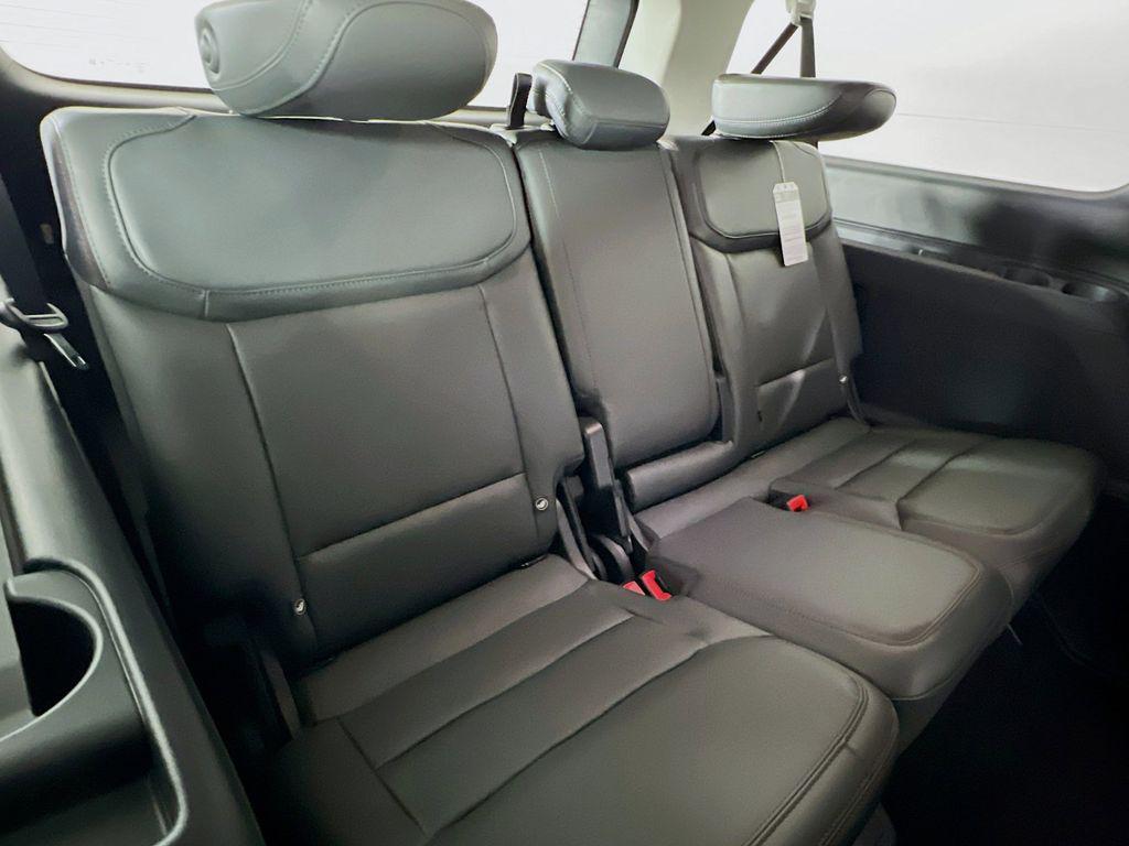 new 2025 Ford Expedition Max car, priced at $75,840