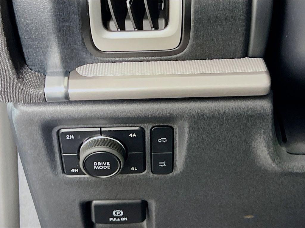 new 2025 Ford Expedition Max car, priced at $75,840