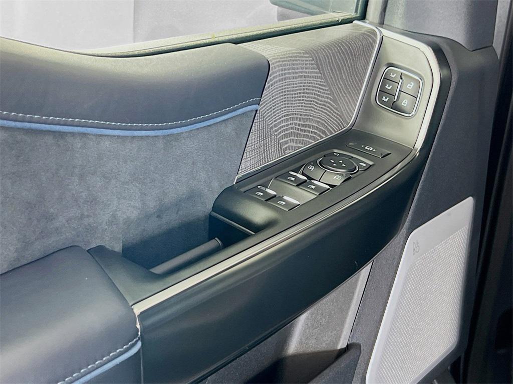 new 2025 Ford F-350 car, priced at $95,936