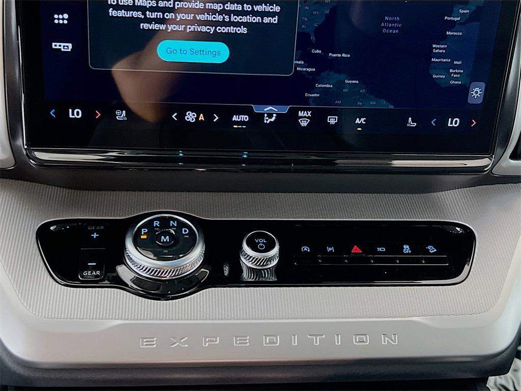 new 2025 Ford Expedition Max car, priced at $76,320